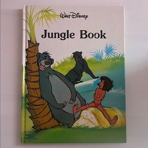 Hardcover Walt Disney Jungle Book